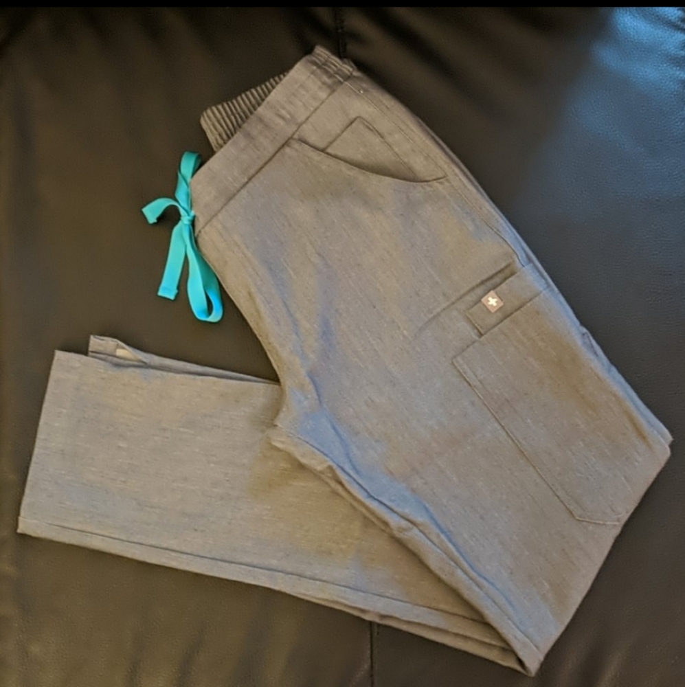FIGS Women's Grey skinny scrub pants Sz XXS